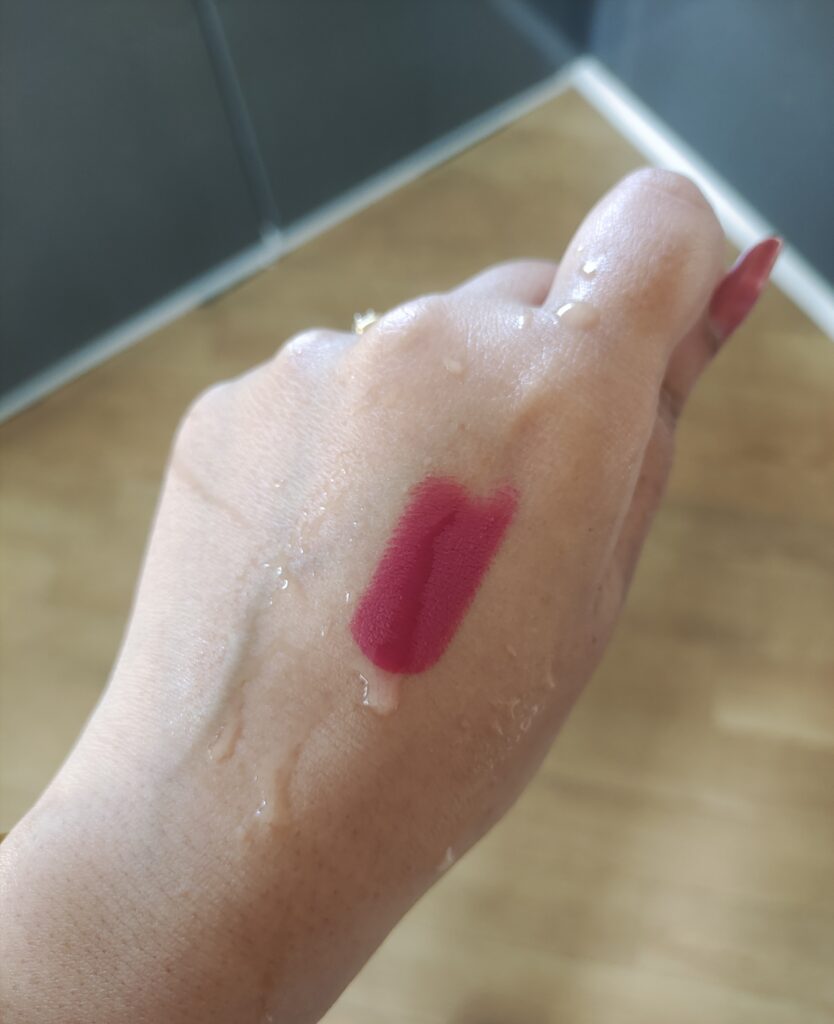 Nykaa Ultra Matte Lipstick Waterproof test