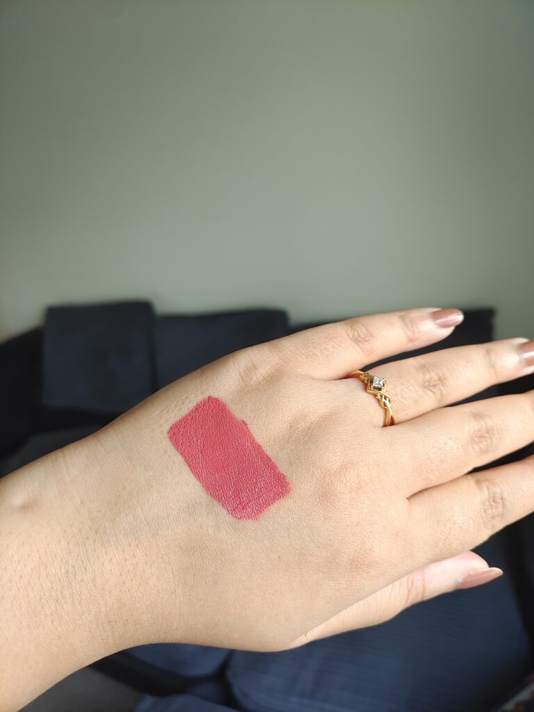 Swatch of Maybelline lipstick Best Babe